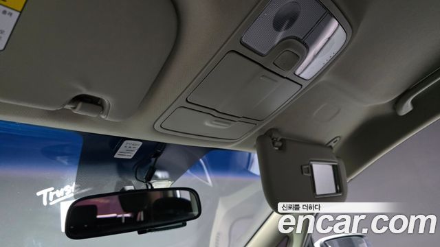 Kia Carens 2015 — photo 31