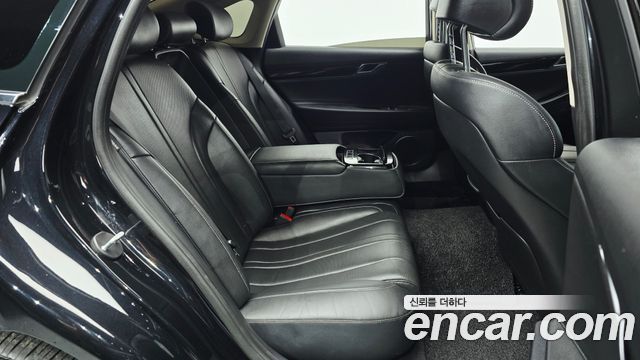 Genesis G80 2021 — photo 17