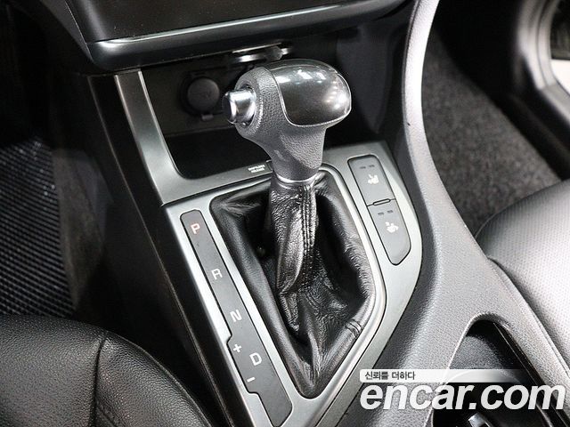 Kia K5 2015 — photo 10
