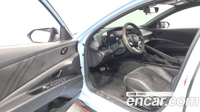 Hyundai AVANTE 2022 — photo 13