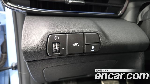 Hyundai AVANTE 2022 — photo 25