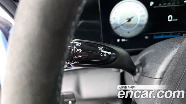 Hyundai AVANTE 2022 — photo 28
