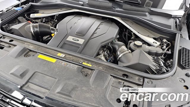Land Rover Range Rover 2023 — photo 6