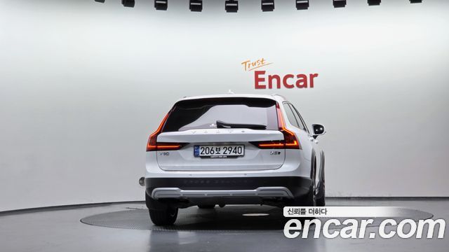 Volvo V90 2024 — photo 4