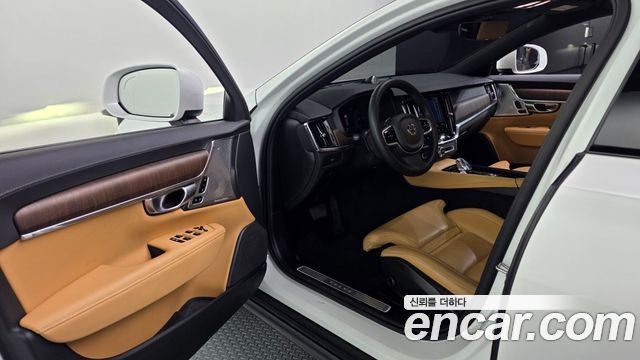 Volvo V90 2024 — photo 13