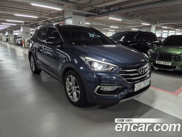Hyundai Santafe 2018 — photo 1