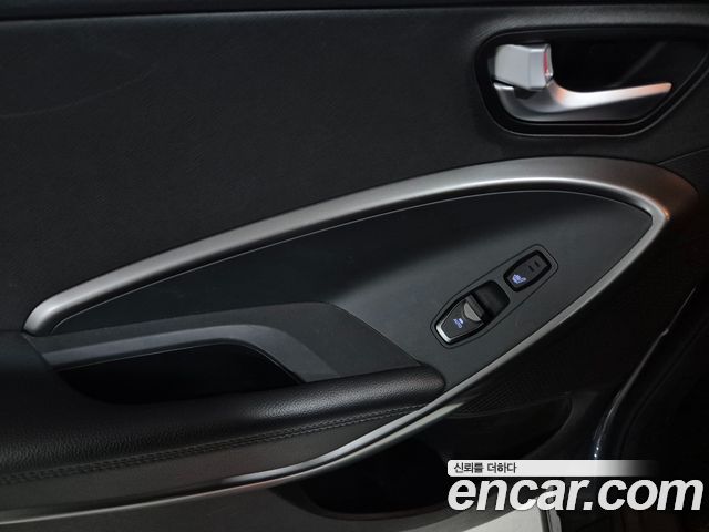 Hyundai Santafe 2018 — photo 15
