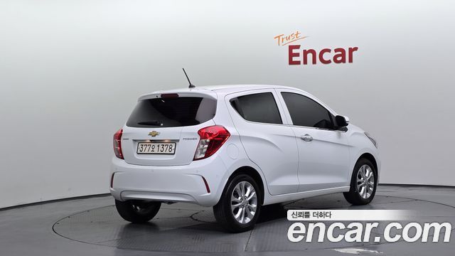 Chevrolet Korea Spark 2022 — photo 2