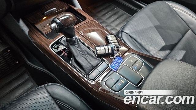 Kia K7 2015 — photo 9