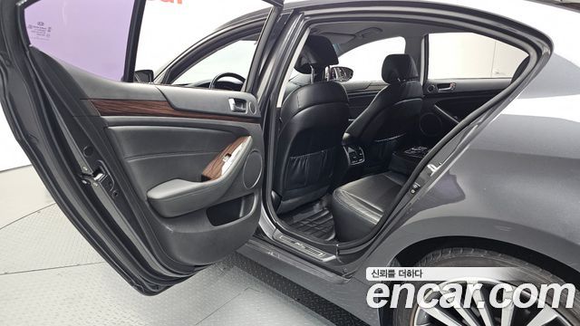 Kia K7 2015 — photo 12