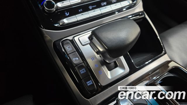 Genesis EQ900 2017 — photo 12
