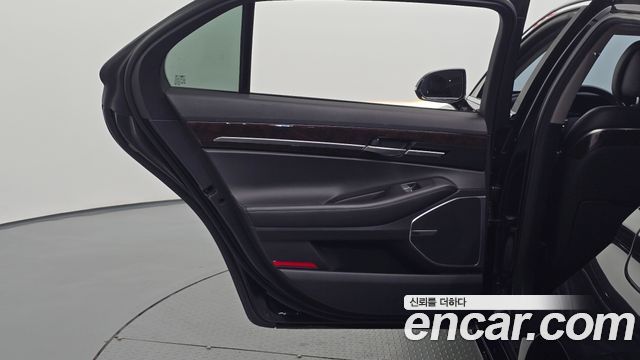 Genesis EQ900 2017 — photo 15