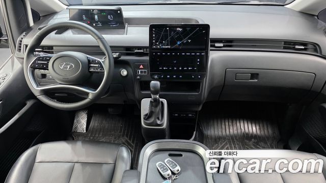 Hyundai Staria 2022 — photo 10