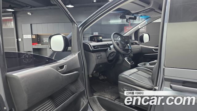 Hyundai Staria 2022 — photo 13