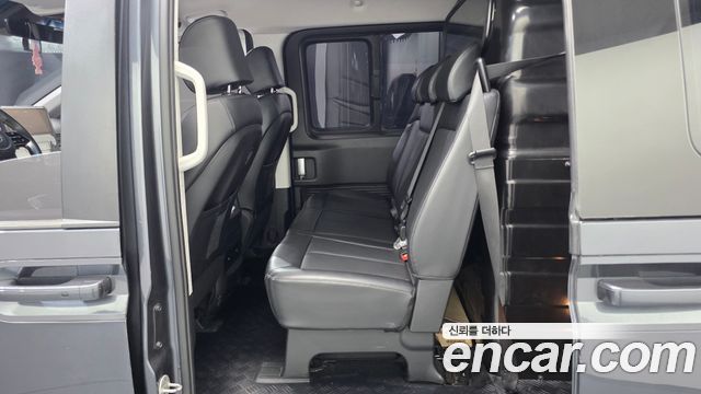 Hyundai Staria 2022 — photo 18