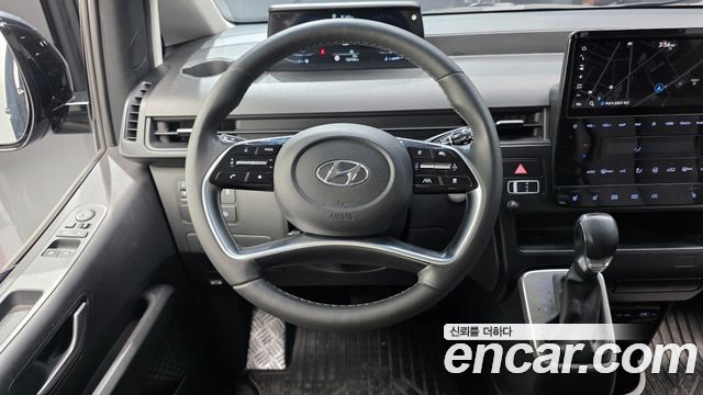 Hyundai Staria 2022 — photo 19