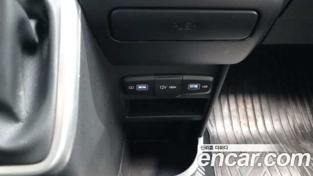 Hyundai Staria 2022 — photo 25