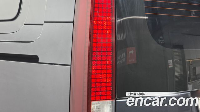 Hyundai Staria 2022 — photo 9
