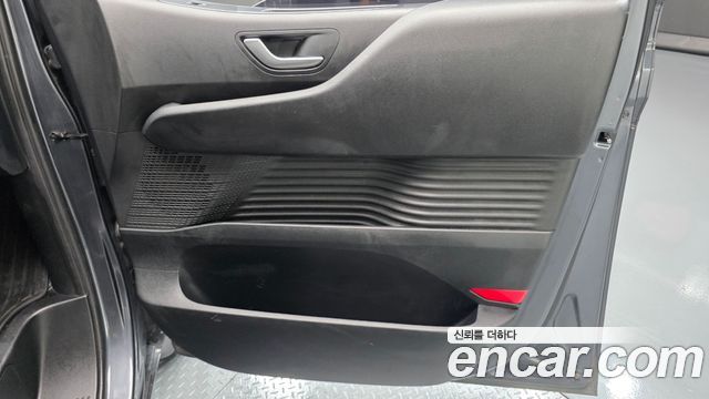 Hyundai Staria 2022 — photo 15
