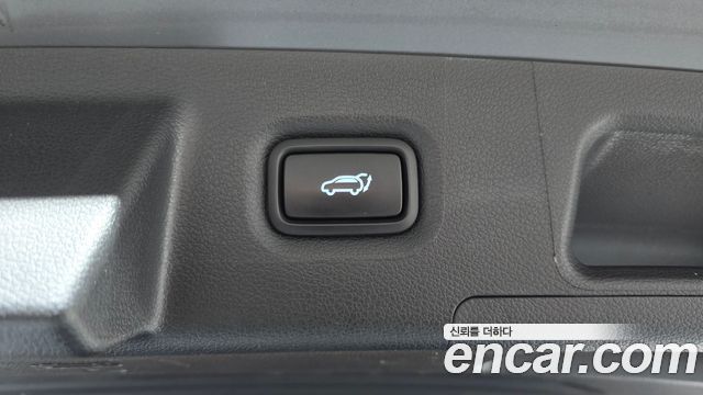 Hyundai Santafe 2023 — photo 21