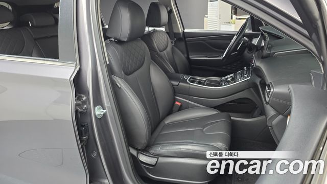 Hyundai Santafe 2023 — photo 16