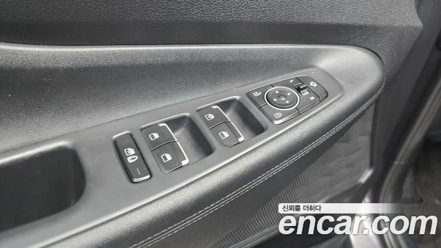 Hyundai Santafe 2023 — photo 30