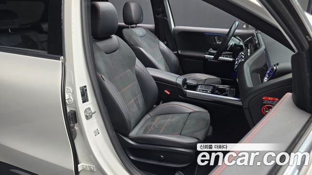 Mercedes-Benz GLA-Class 2023 — photo 18