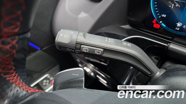 Mercedes-Benz GLA-Class 2023 — photo 25