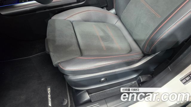 Mercedes-Benz GLA-Class 2023 — photo 28