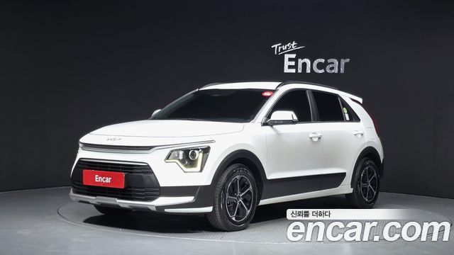 Kia Niro 2022 — photo 1