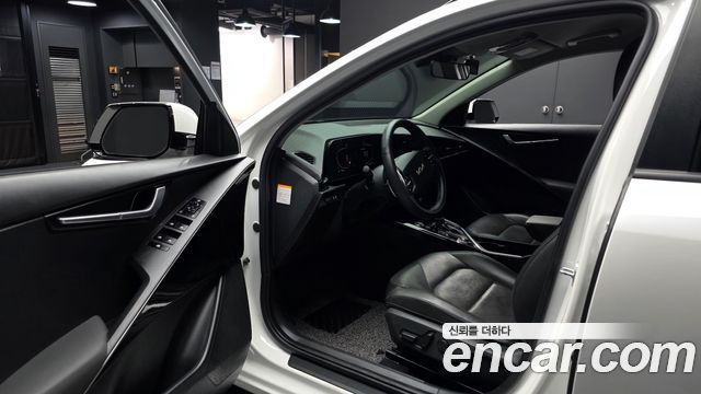 Kia Niro 2022 — photo 13