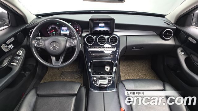 Mercedes-Benz C-Class 2018 — photo 7