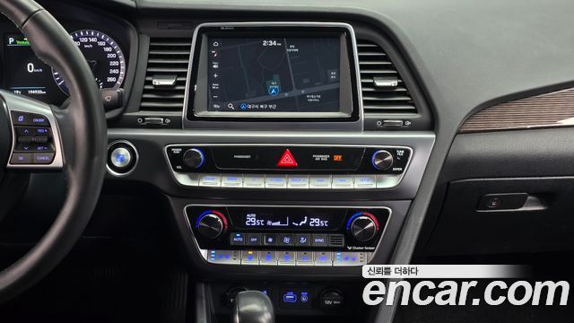 Hyundai Sonata 2019 — photo 18