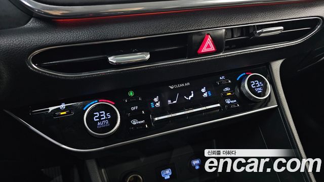 Hyundai Sonata 2022 — photo 16