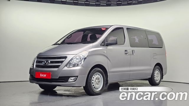 Hyundai Starex 2018 — photo 1