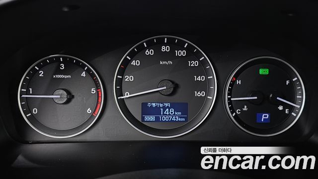 Hyundai Starex 2018 — photo 11