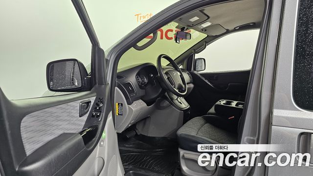 Hyundai Starex 2018 — photo 13