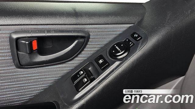 Hyundai Starex 2018 — photo 18