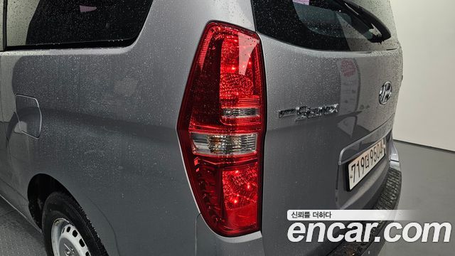 Hyundai Starex 2018 — photo 9