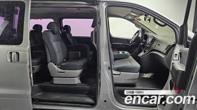 Hyundai Starex 2018 — photo 16