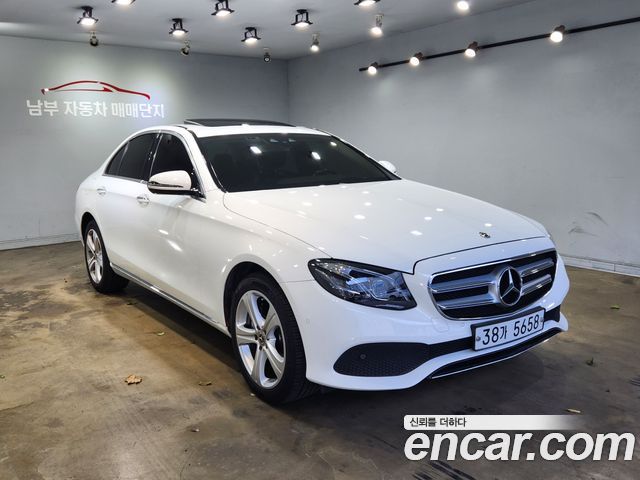 Mercedes-Benz E-Class 2017 — photo 3