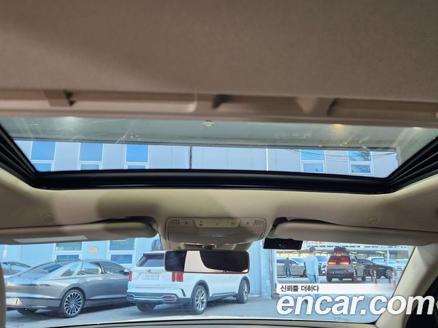 Mercedes-Benz E-Class 2017 — photo 18