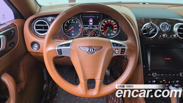Bentley Flying Spur 2013 — photo 13