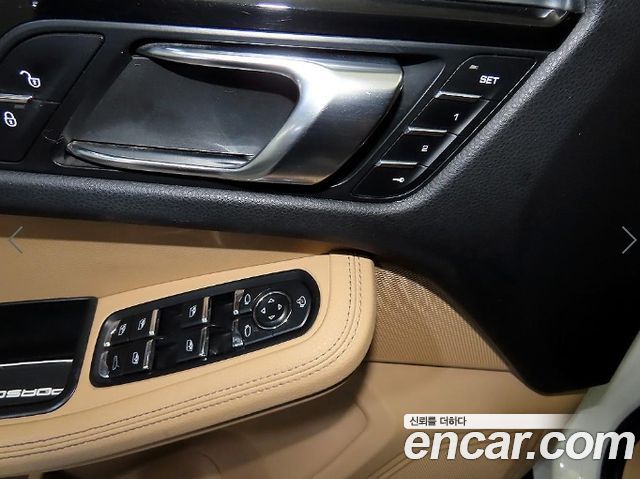 Porsche Macan 2017 — photo 13