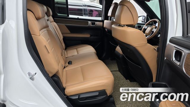 Hyundai Santafe 2024 — photo 17