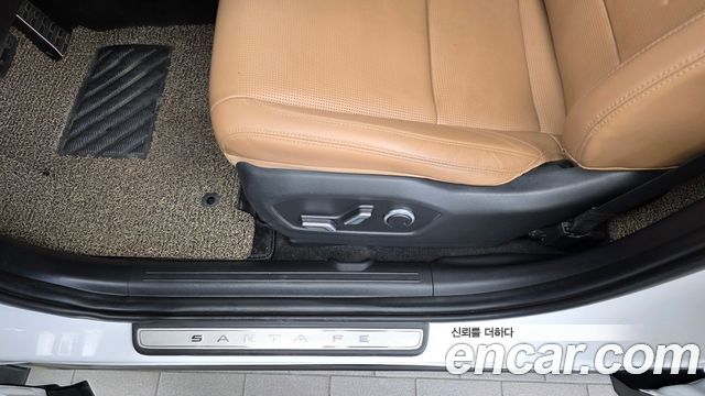 Hyundai Santafe 2024 — photo 31