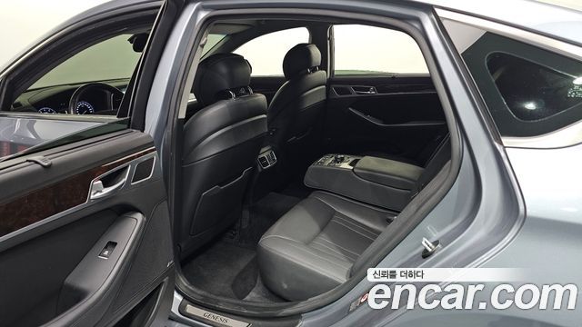 Hyundai Genesis 2016 — photo 17