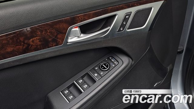Hyundai Genesis 2016 — photo 24