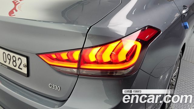 Hyundai Genesis 2016 — photo 9