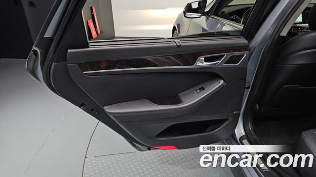 Hyundai Genesis 2016 — photo 15